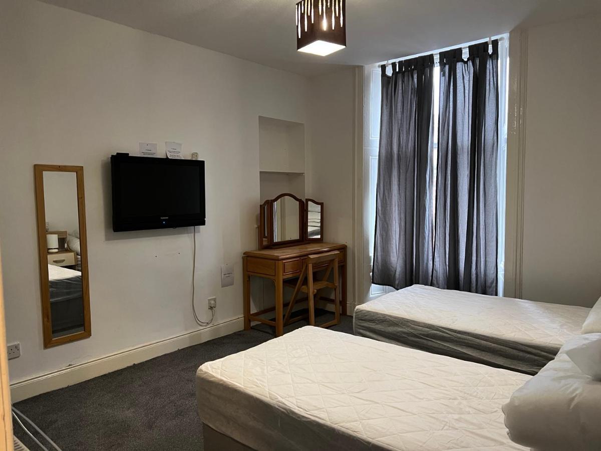 Scotland Beds Bed & Breakfast Дънди Екстериор снимка